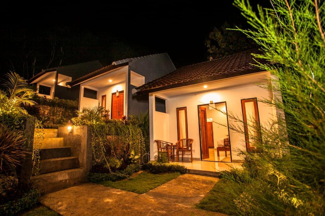 Singgahan Bungalow By Ecommerceloka Toyapakeh Exterior foto